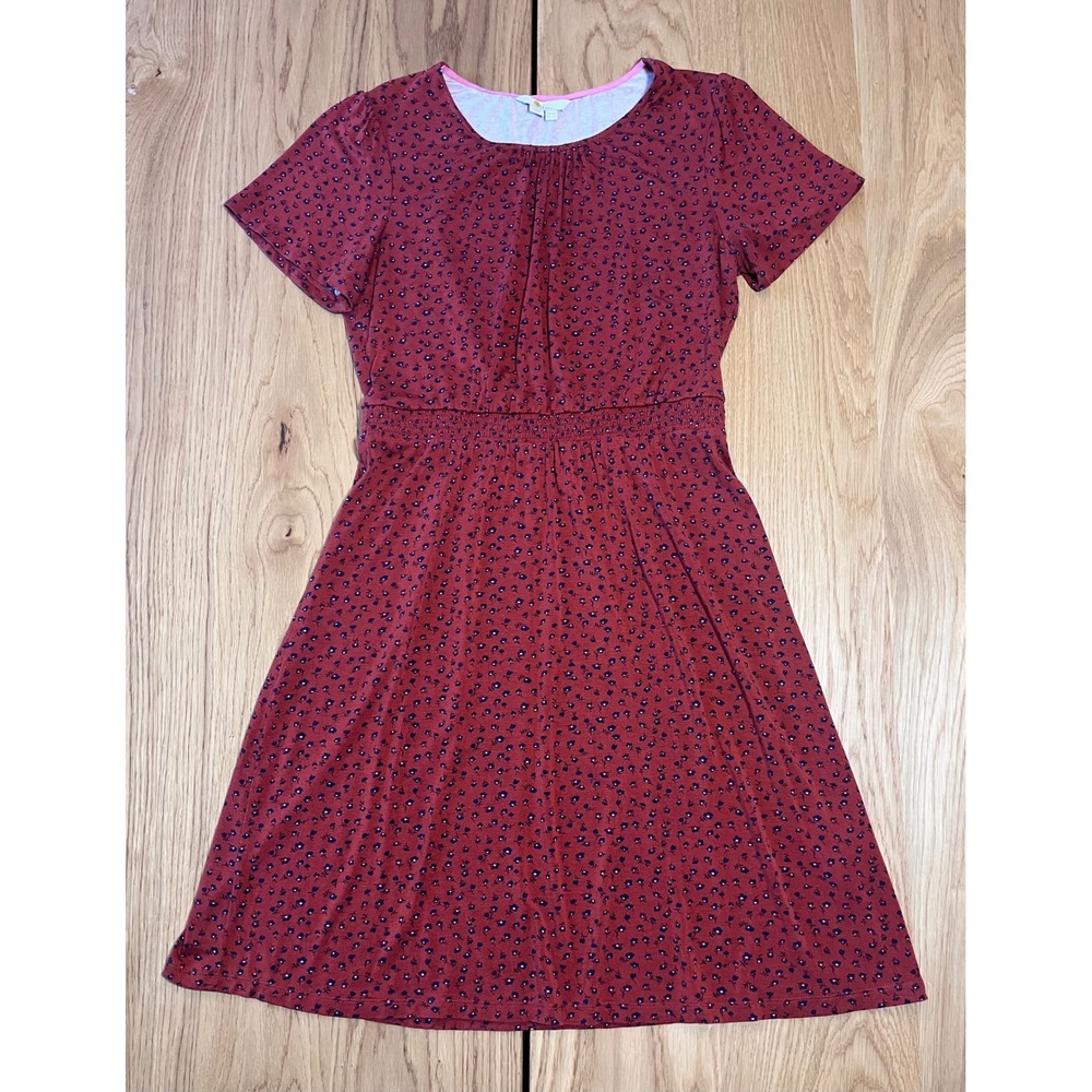 Boden Floral Jersey Dress Womens 8P Red Smocked Waist Vintage Inspired Colorway